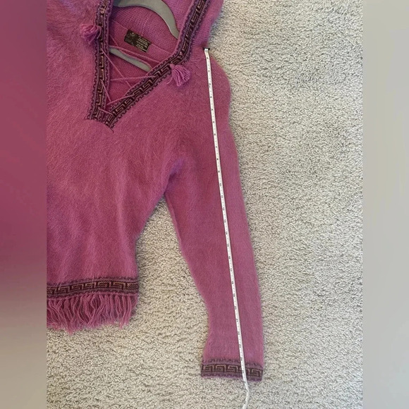 100% Peruvian baby alpaca sweater Size Small - Picture 2 of 6